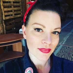 Meet your Posher, Cait